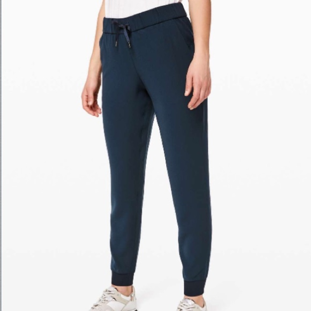 Lululemon ON THE FLY JOGGER 28" *WOVEN - True Navy